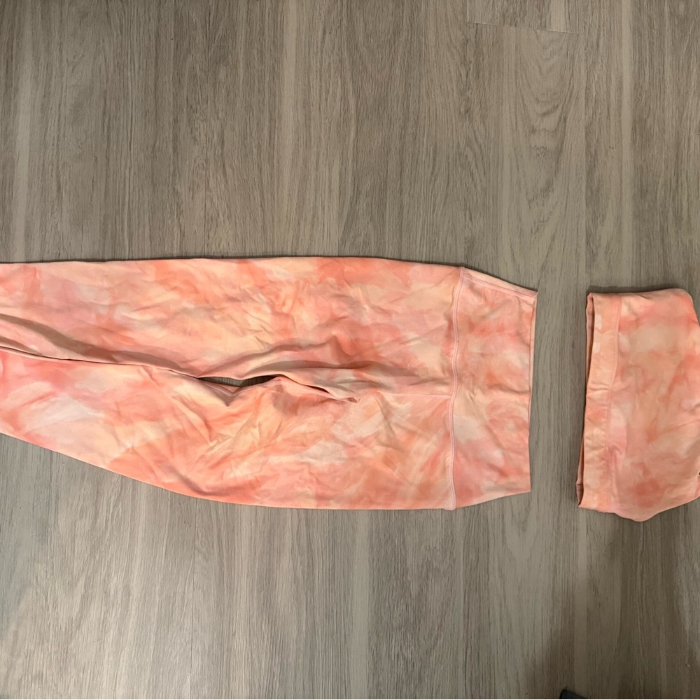 Carbon38 Peach Tie-Dye Leggings